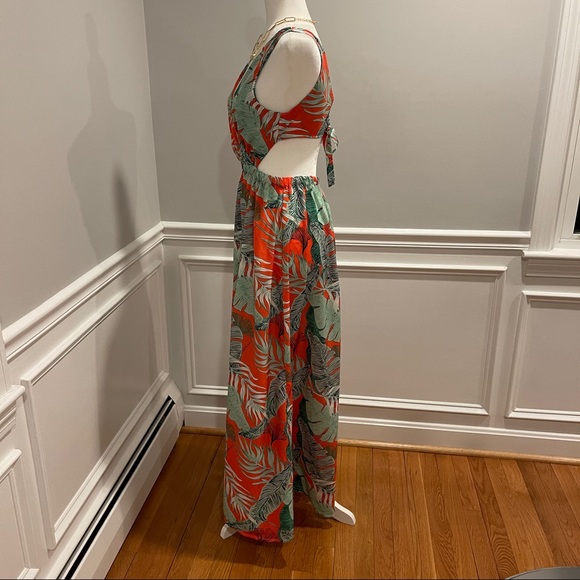 Gorgeous Sleeveless Tropical Botanical Maxi in orange and green - Picture 8 of 8